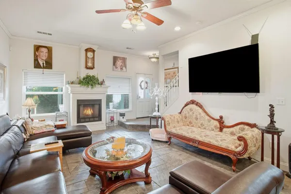 $919,888 | 14071 River Road, Walnut Grove, CA 95690