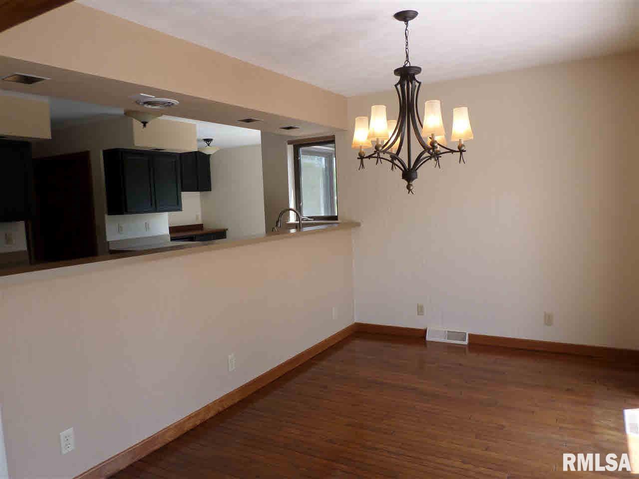 403 Barber Creek Road Port Byron, IL 61275 - Photo 4 of 24 Gallery Image 4