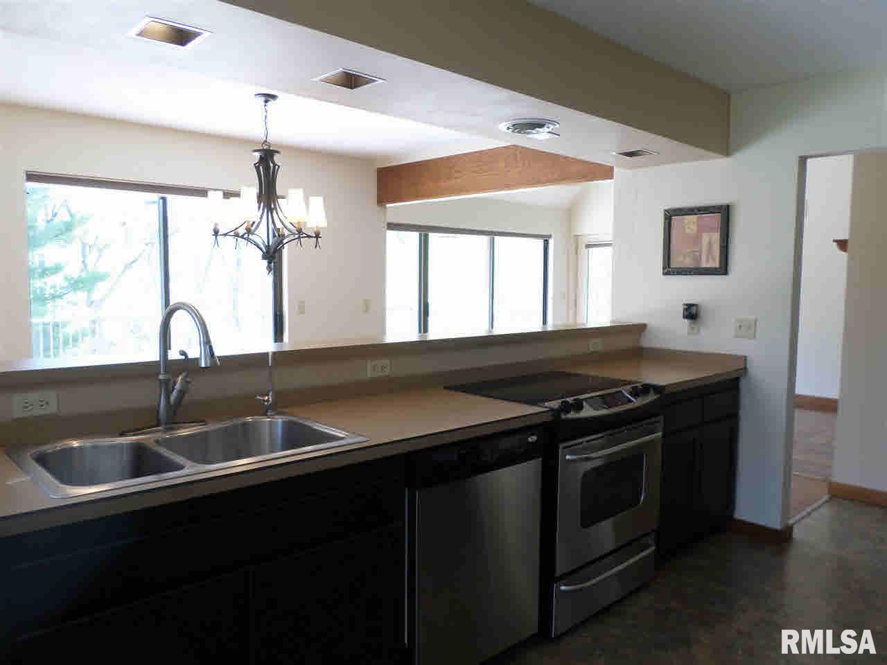 403 Barber Creek Road Port Byron, IL 61275 - Photo 6 of 24 Gallery Image 6