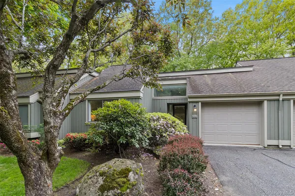 $469,900 | 567 Heritage Hills, Unit B, Somers, NY 10589