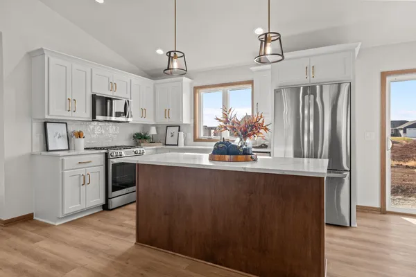 $450,000 | 2041 Bear Paw Trail, Kaukauna, WI 54130