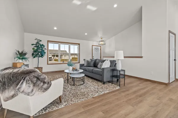 $450,000 | 2041 Bear Paw Trail, Kaukauna, WI 54130