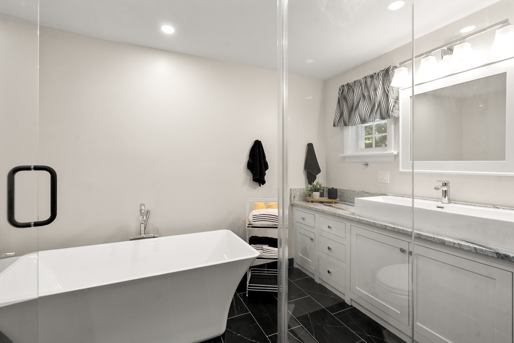 74 Oregon Road Ashland, MA 01721 - Photo 20 of 37