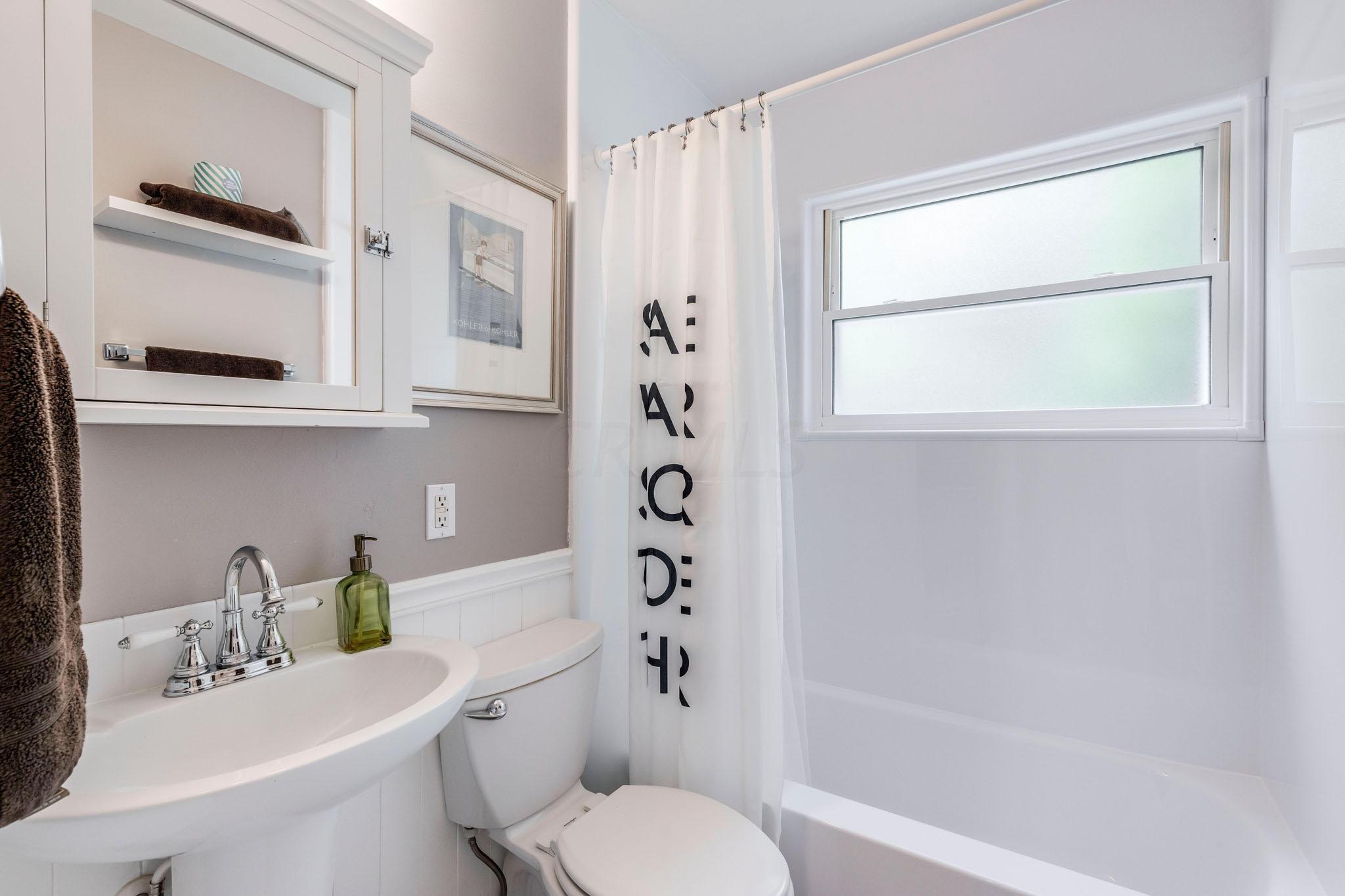 847 Enfield Road Columbus, OH 43209 - Photo 15 of 28 Gallery Image 15