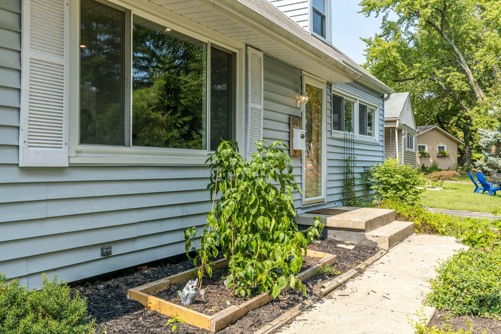 847 Enfield Road Columbus, OH 43209 - Photo 2 of 28 Gallery Image 2