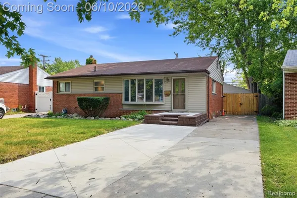 $224,900 | 8245 Roosevelt Street, Taylor, MI 48180