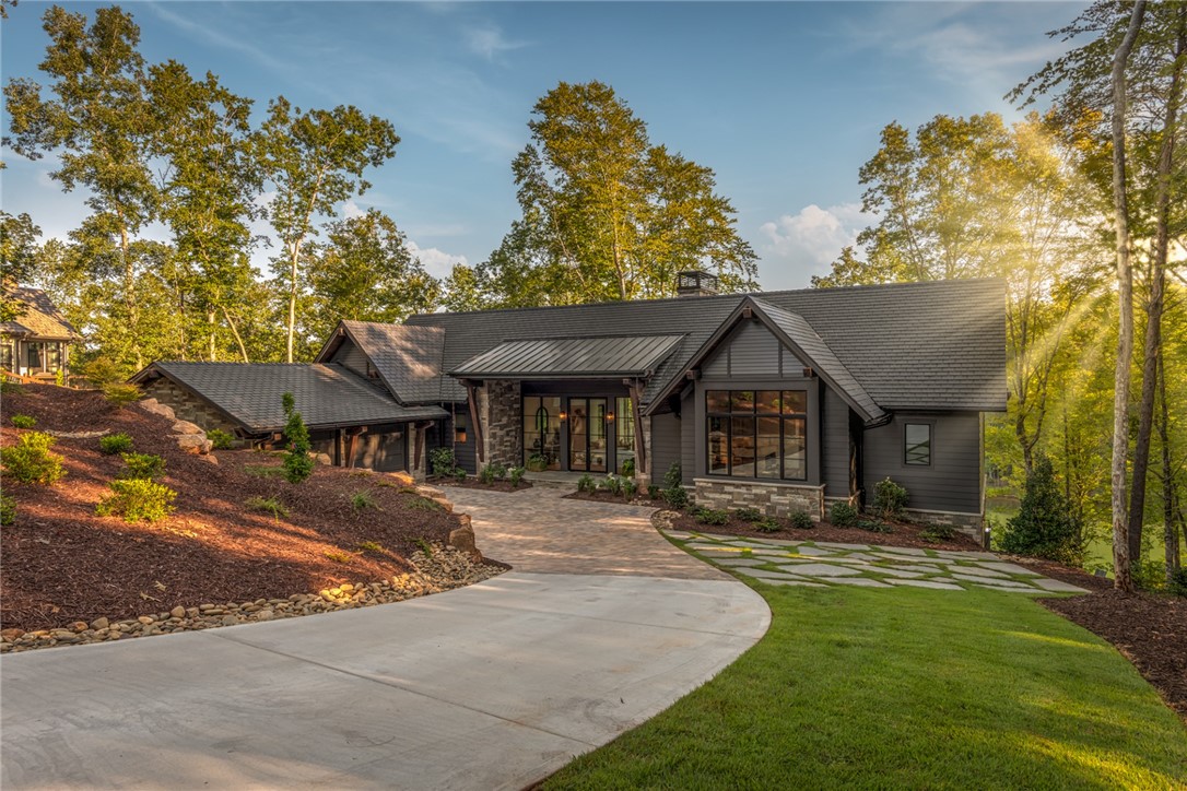 362 Peninsula Ridge Sunset, SC 29685 - Photo 1 of 49 Gallery Image 1