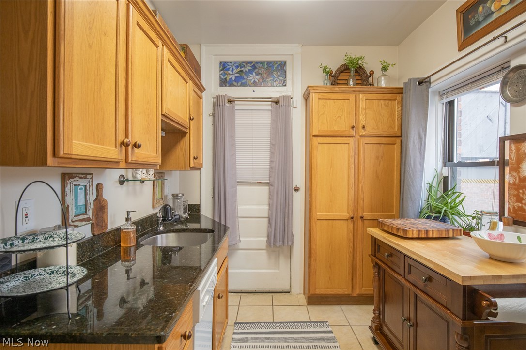 2473 Overlook Road, Unit 5 Cleveland, OH 44106 - Photo 10 of 22