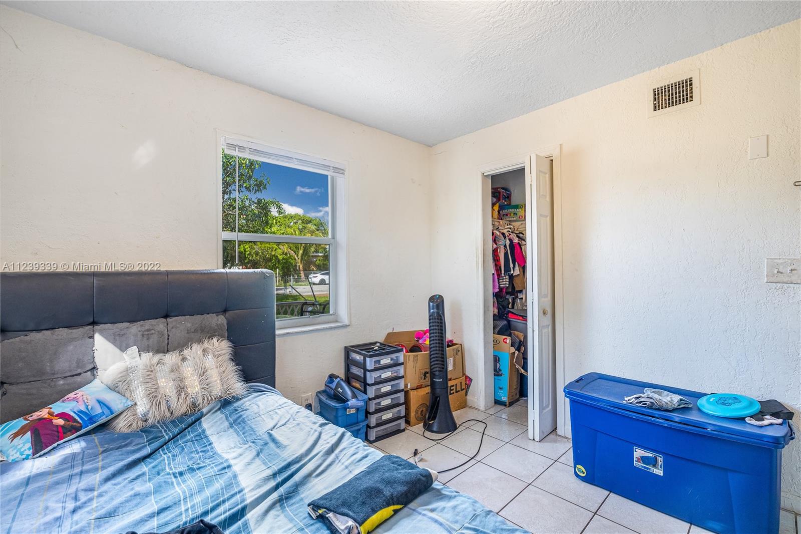 35 Virginia Road West Park, FL 33023 - Photo 16 of 22 Gallery Image 16