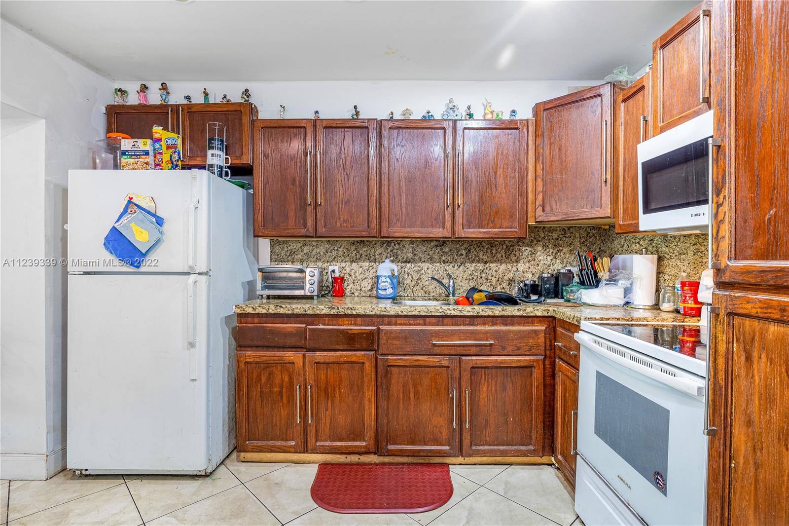 35 Virginia Road West Park, FL 33023 - Photo 5 of 22 Gallery Image 5