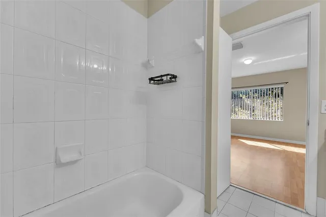 $1,900 | 9088 Northwest 40th Street, Coral Springs, FL 33065