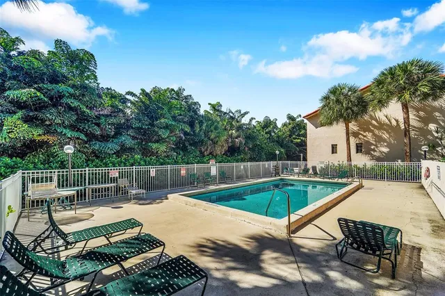 $1,900 | 9088 Northwest 40th Street, Coral Springs, FL 33065