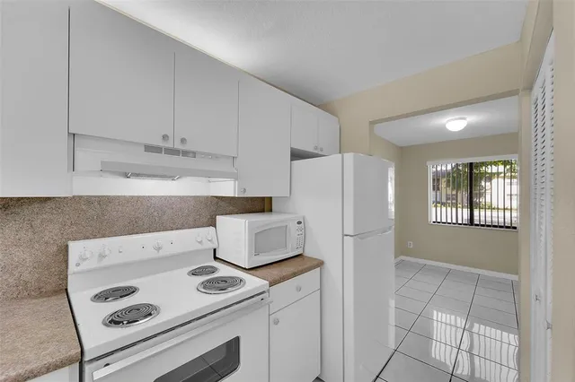 $1,900 | 9088 Northwest 40th Street, Coral Springs, FL 33065