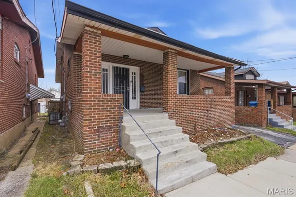 $90,000 | 3322 North Hanley Road, St. Louis, MO 63121