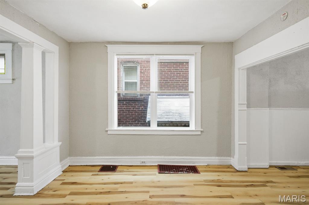 3322 North Hanley Road St. Louis, MO 63121 - Photo 10 of 36