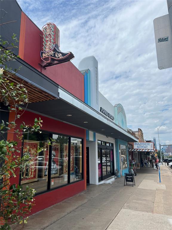 2215 Post Road, Unit 2022 Austin, TX 78704 - Photo 11 of 13 View of building exterior
