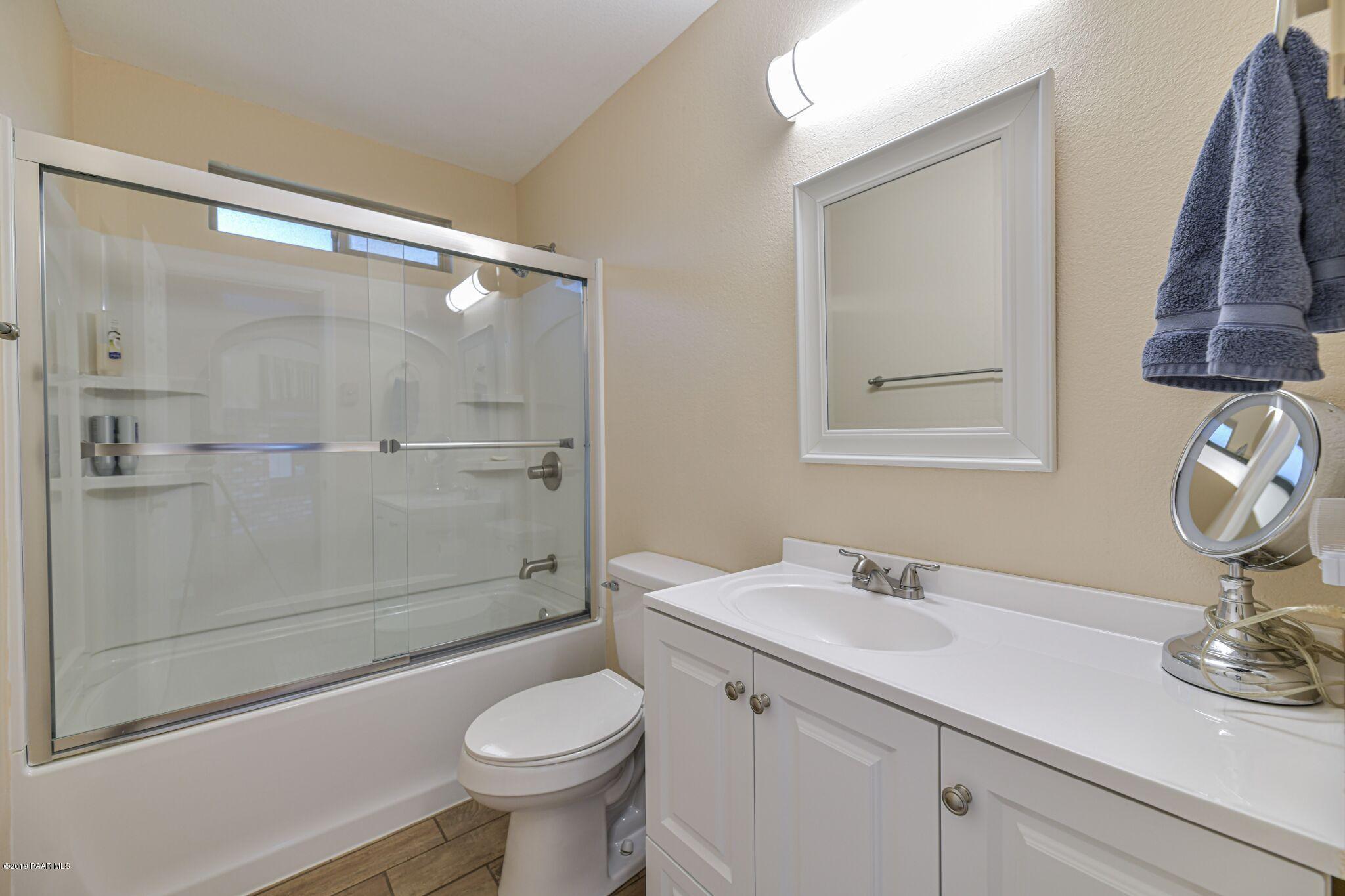 1500 Copper Basin Road Prescott, AZ 86303 - Photo 18 of 42 Guest Bath