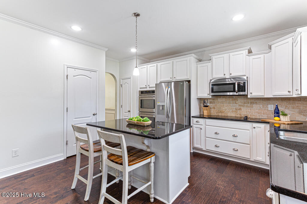 325 Parrish Lane Carthage, NC 28327 - Photo 9 of 39 kitchen