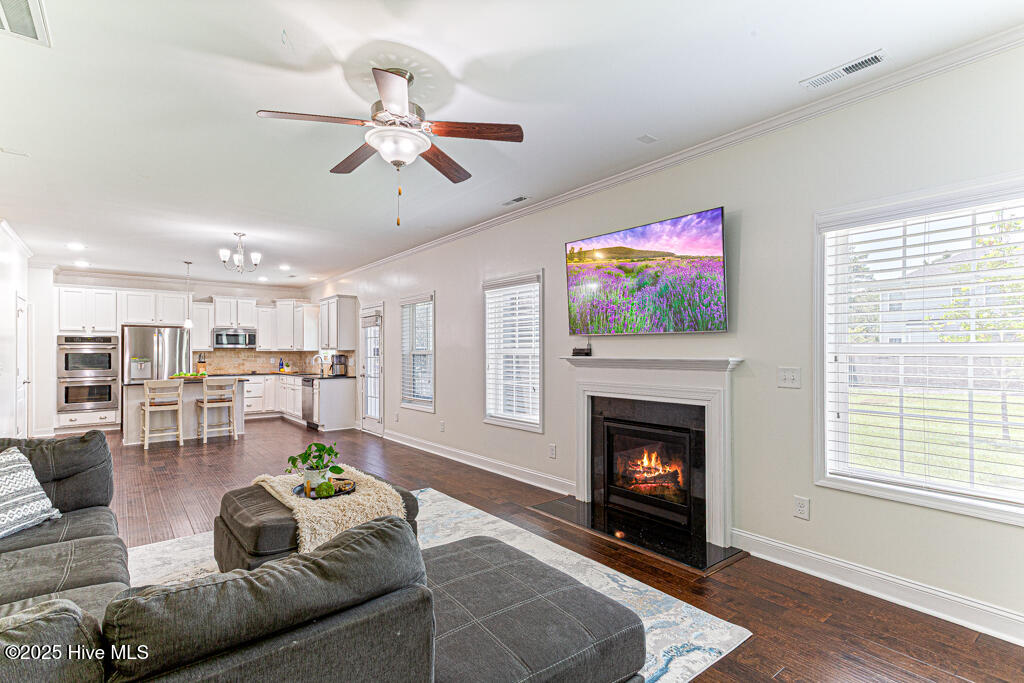 325 Parrish Lane Carthage, NC 28327 - Photo 14 of 39 living room & kitchen