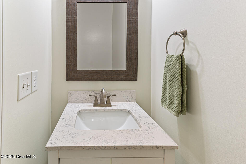 325 Parrish Lane Carthage, NC 28327 - Photo 16 of 39 Half bathroom