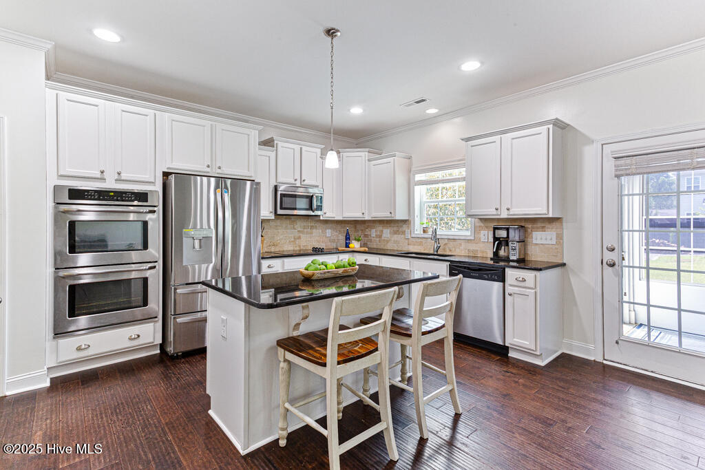325 Parrish Lane Carthage, NC 28327 - Photo 3 of 39 kitchen