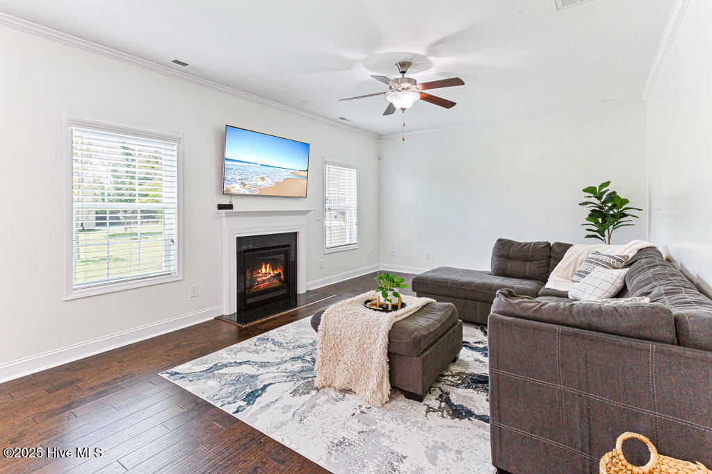 325 Parrish Lane Carthage, NC 28327 - Photo 5 of 39 living room