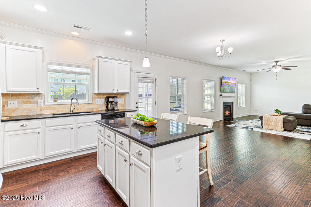 325 Parrish Lane Carthage, NC 28327 - Photo 7 of 39 kitchen