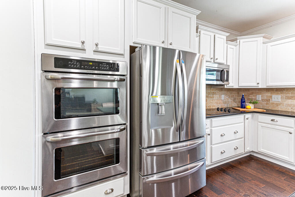 325 Parrish Lane Carthage, NC 28327 - Photo 8 of 39 kitchen