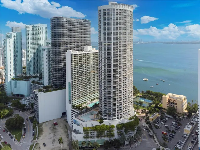 $3,200 | 1750 North Bayshore Drive, Unit 1405, Miami, FL 33132