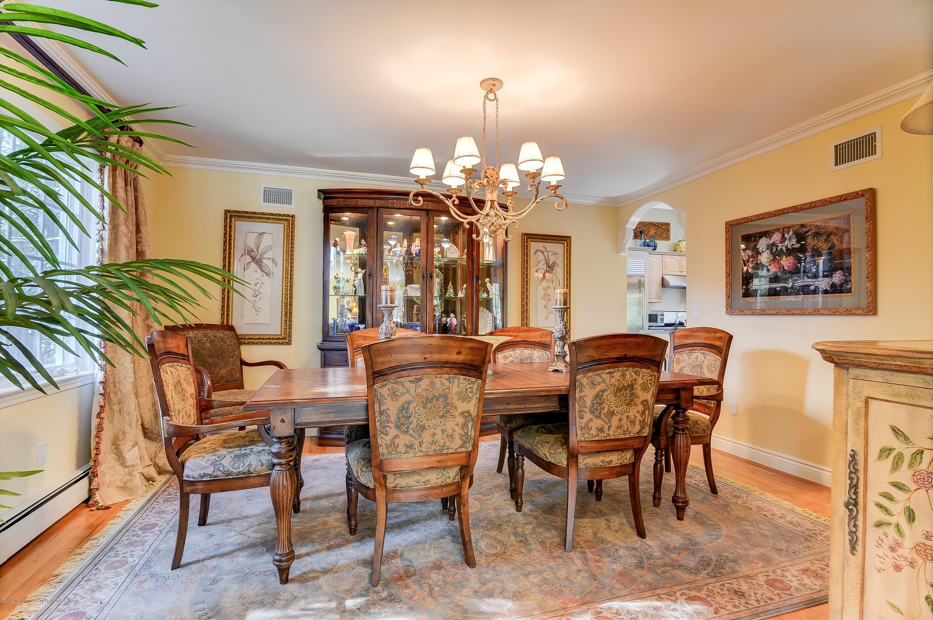 608 Oakcrest Road Brielle, NJ 08730 - Photo 13 of 52 012_Dining