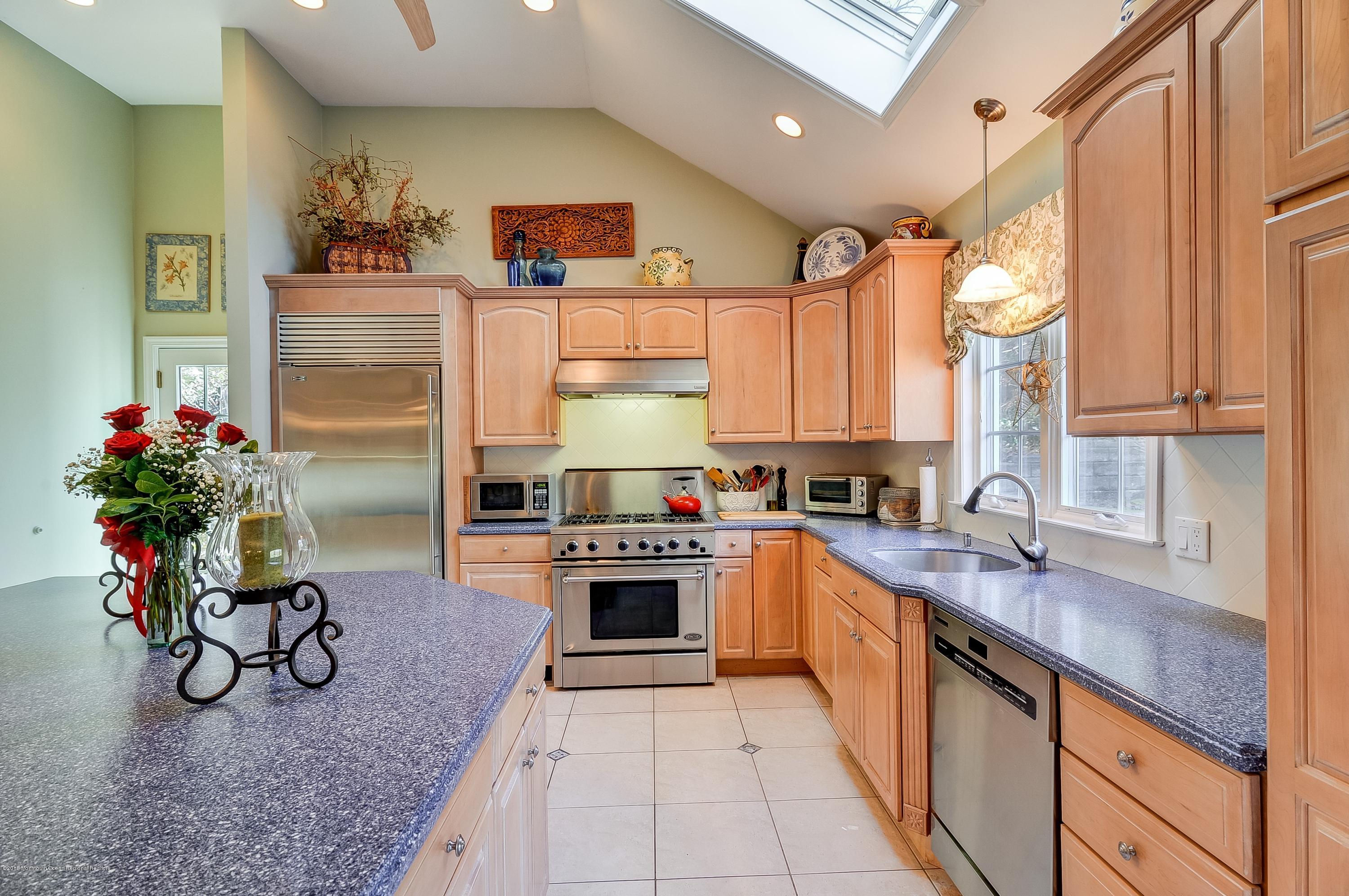 608 Oakcrest Road Brielle, NJ 08730 - Photo 18 of 52 017_Kitchen