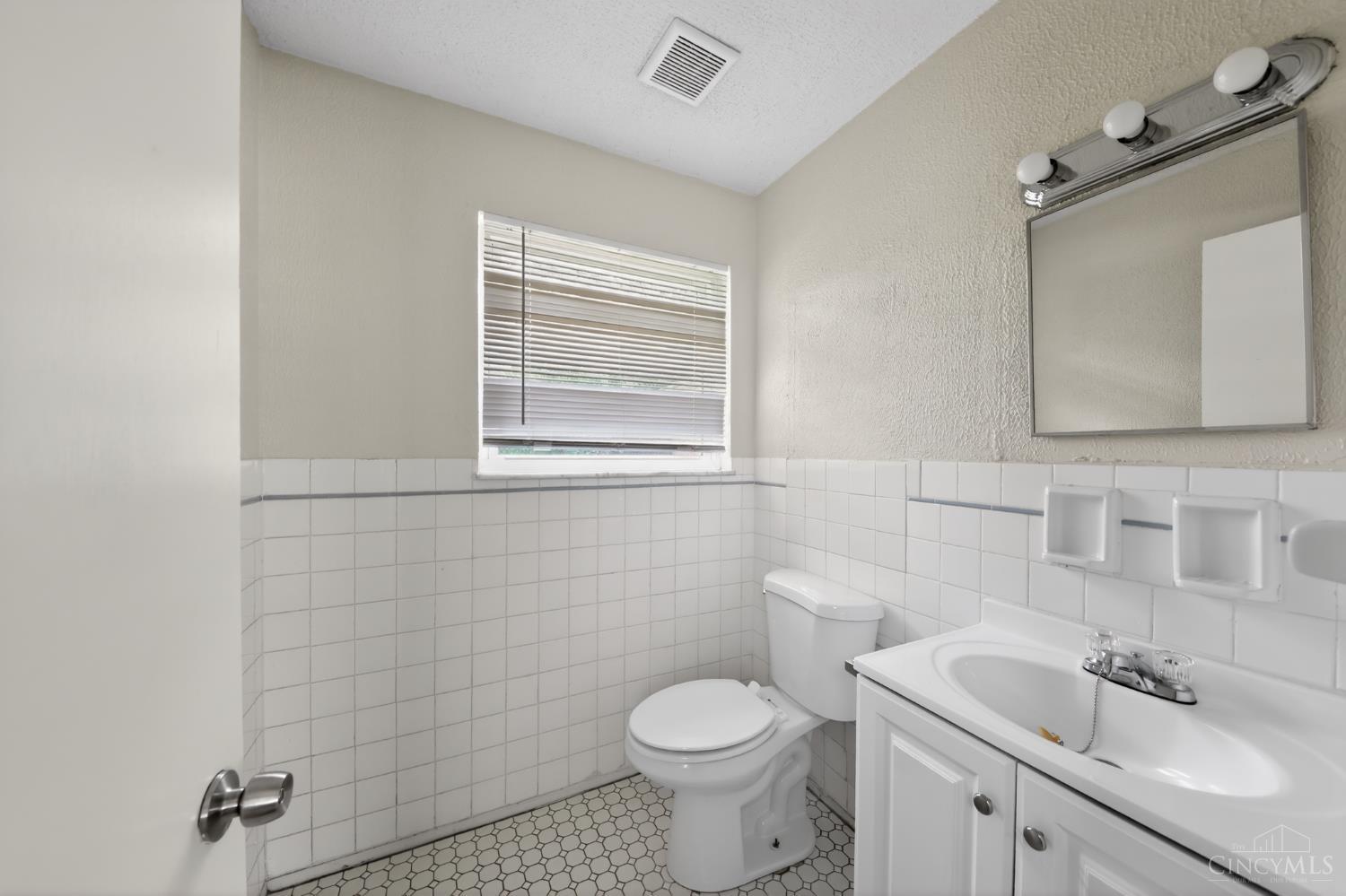 5511 Muddy Creek Road Cincinnati, OH 45238 - Photo 18 of 29