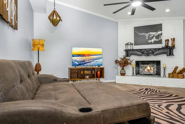 $7,500 | 3330 Timberview Road, Dallas, TX 75229