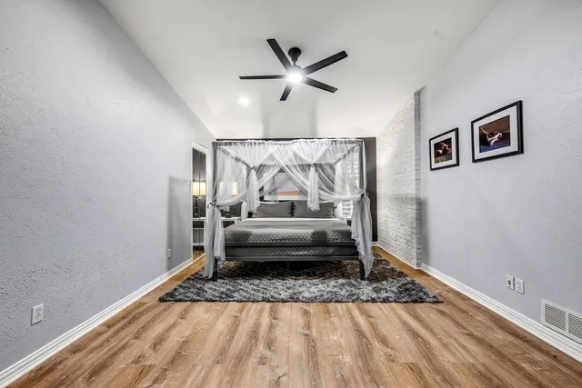 $7,500 | 3330 Timberview Road, Dallas, TX 75229