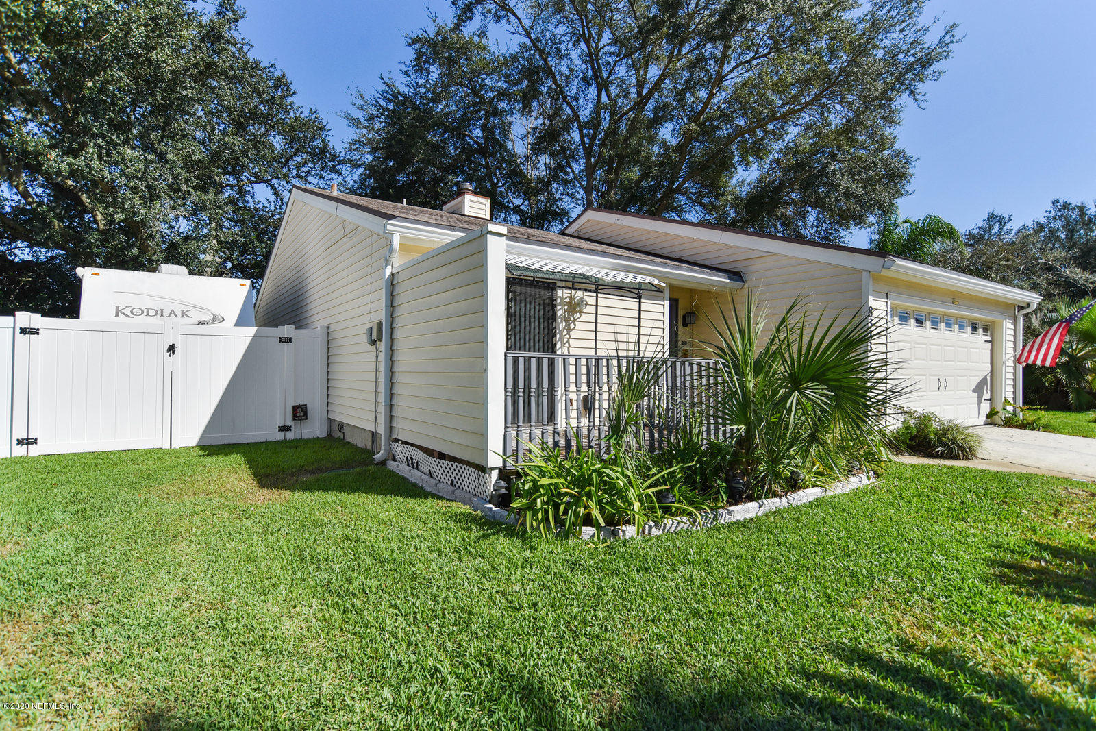 8333 Gemini Road Jacksonville, FL 32216 - Photo 5 of 25 Front Side Gate