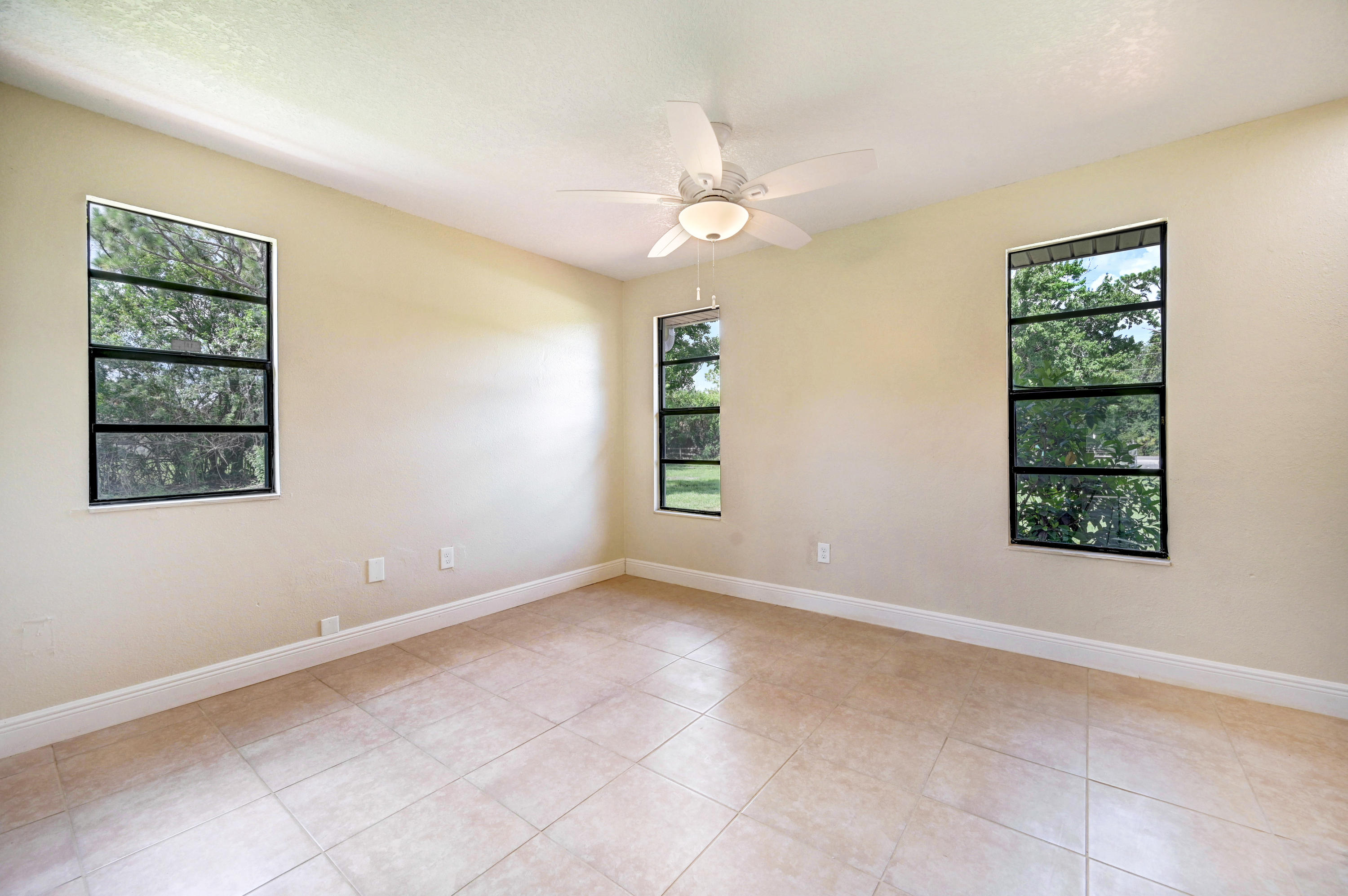 3760 Harlock Road Melbourne, FL 32934 - Photo 13 of 22 DSC_1791