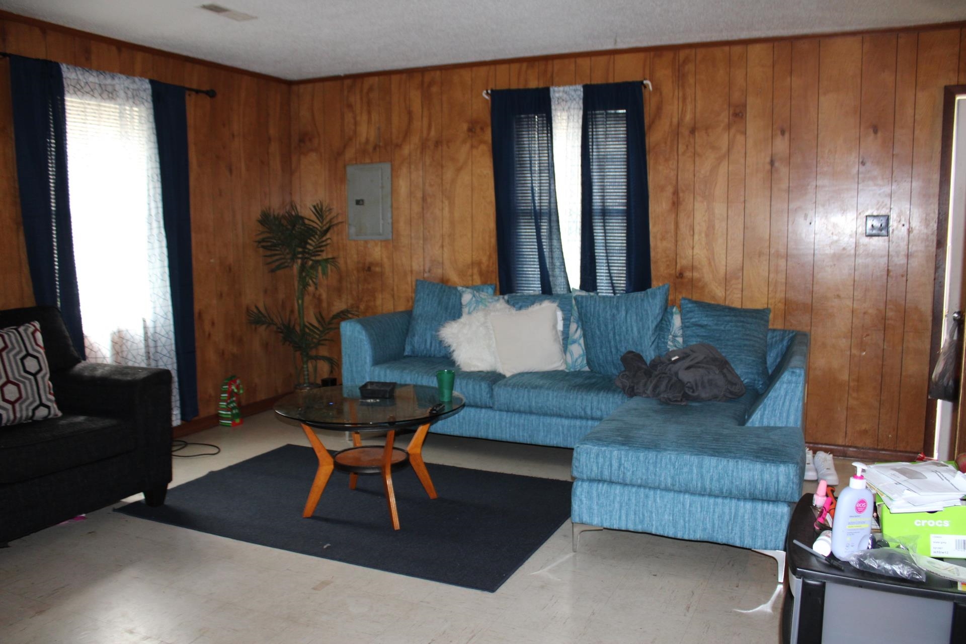 187 Land Avenue Ripley, TN 38063 - Photo 7 of 22 a living room with furniture and a window