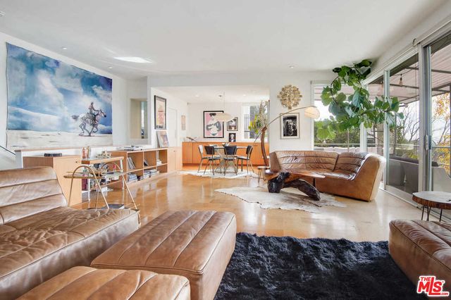 $1,625,000 | 3896 Franklin Avenue, Los Angeles, CA 90027