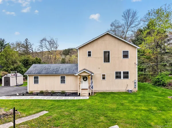 $625,000 | 21 Kent Lake Avenue, Carmel, NY 10512