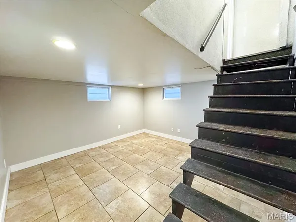 $182,500 | 6935 Pernod Avenue, St. Louis, MO 63139