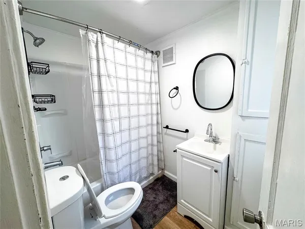 $182,500 | 6935 Pernod Avenue, St. Louis, MO 63139
