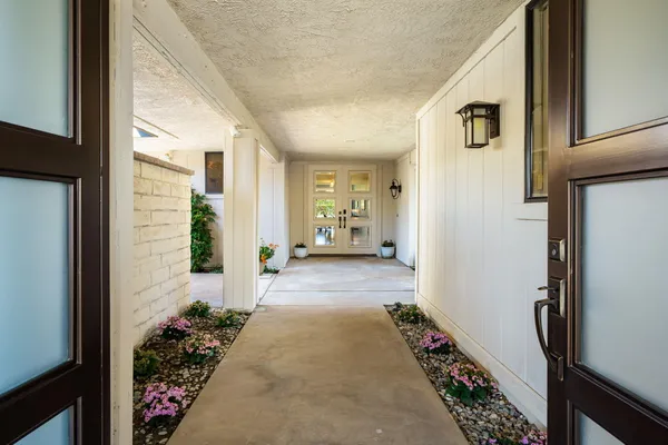 $899,000 | 43 Cornell Drive, Rancho Mirage, CA 92270