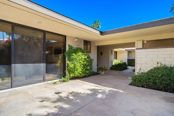 $899,000 | 43 Cornell Drive, Rancho Mirage, CA 92270