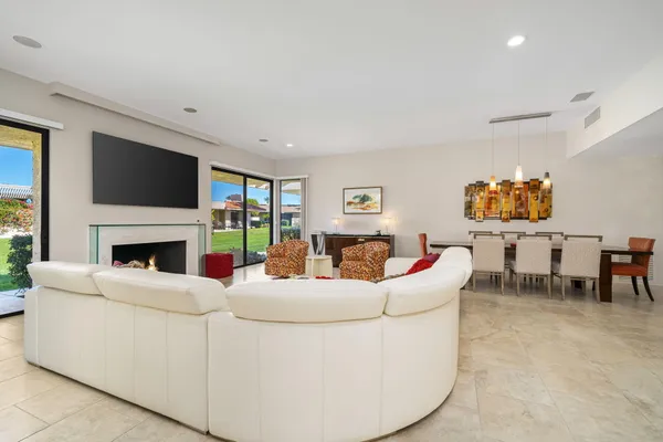 $899,000 | 43 Cornell Drive, Rancho Mirage, CA 92270