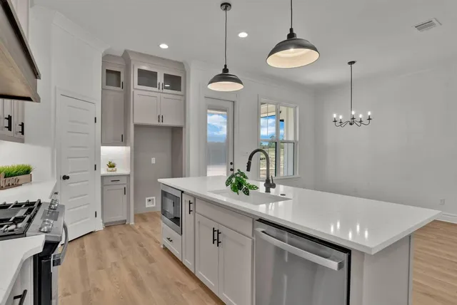 $420,000 | 179 Oak Aly Road, Stonewall, LA 71078