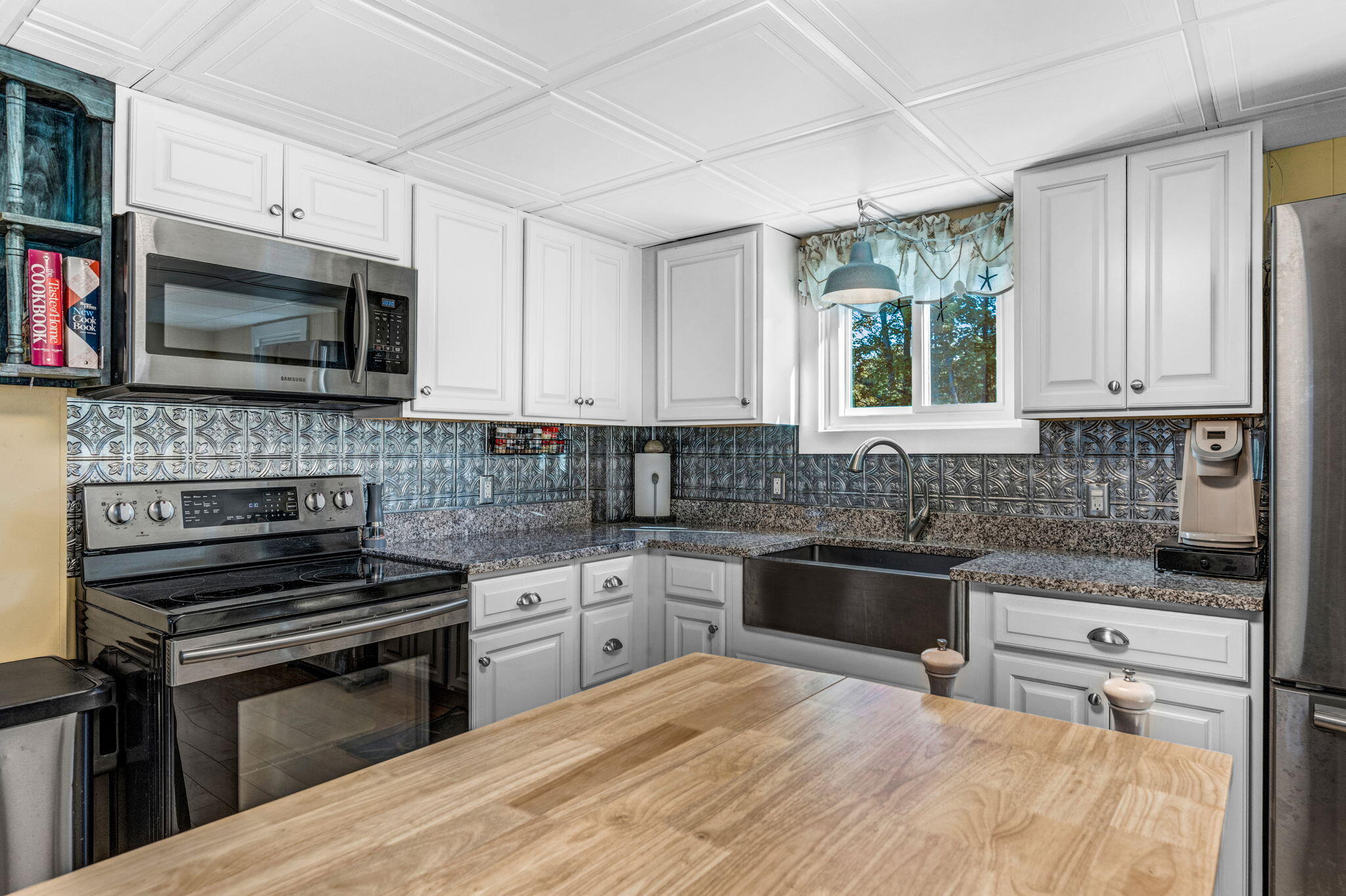 45 Cromwell Harbor Road Bar Harbor, ME 04609 - Photo 6 of 29 12-web-or-mls-45-cromwell-harbor-rd