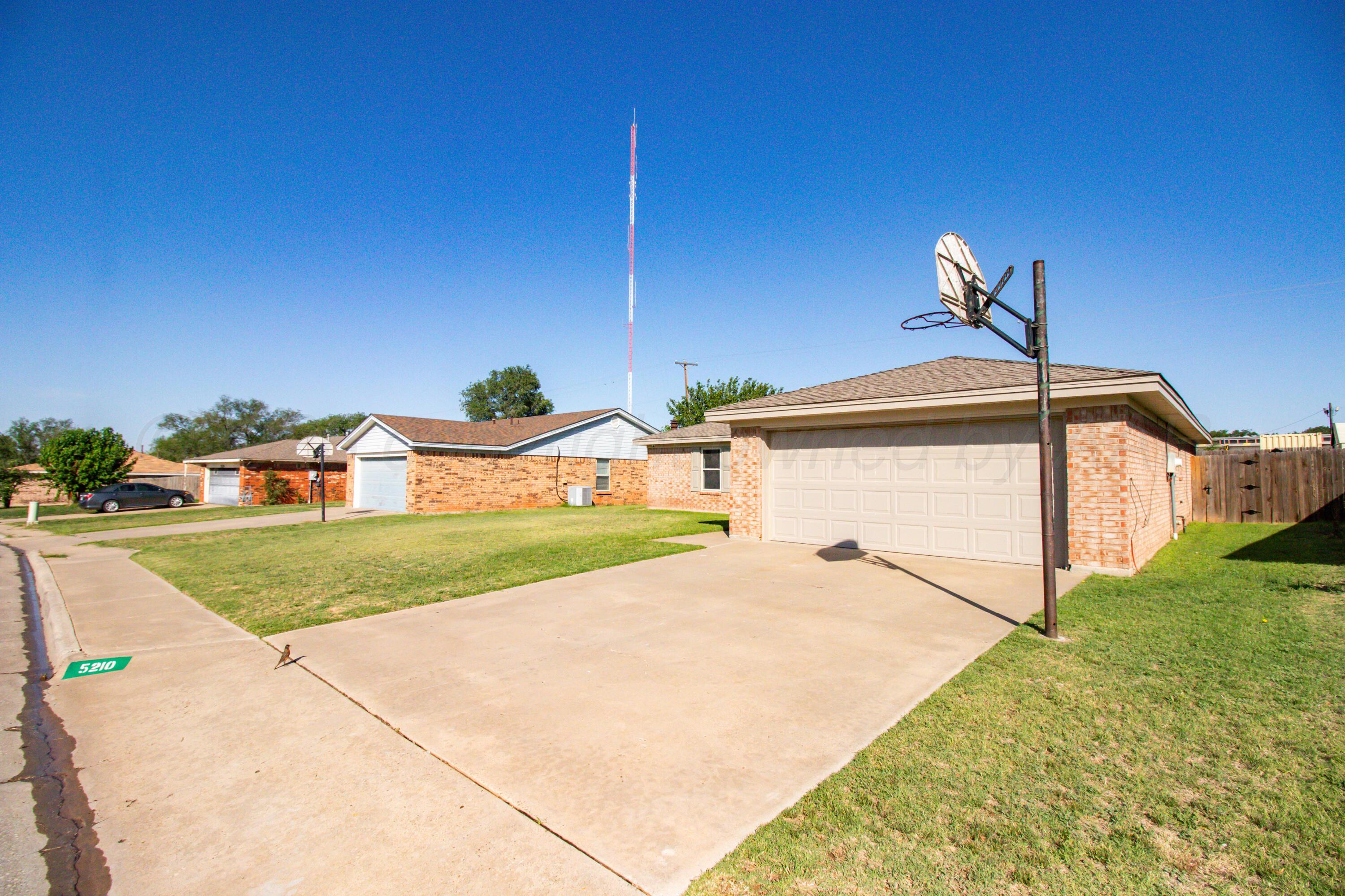 5210 Royce Drive Amarillo, TX 79110 - Photo 4 of 34 04