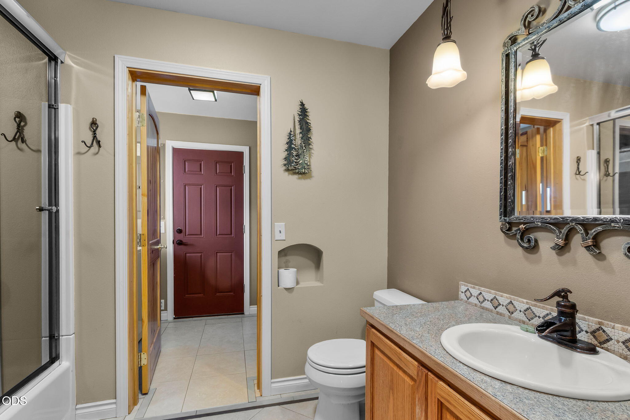66967 Lance Road Bend, OR 97703 - Photo 22 of 58