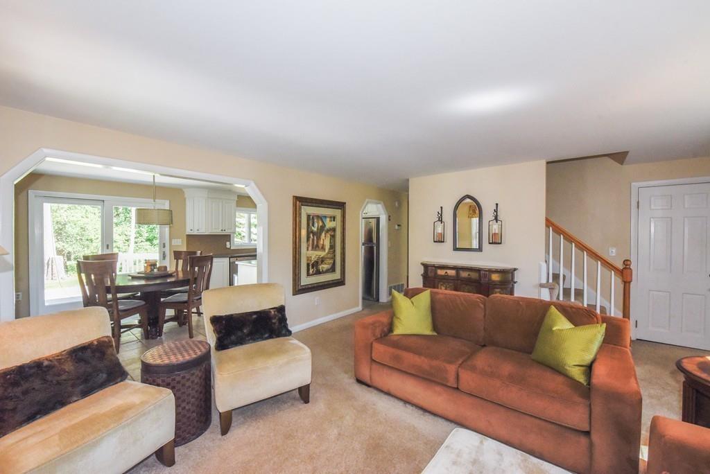 42 Flagg Road Westford, MA 01886 - Photo 3 of 25 Gallery Image 3