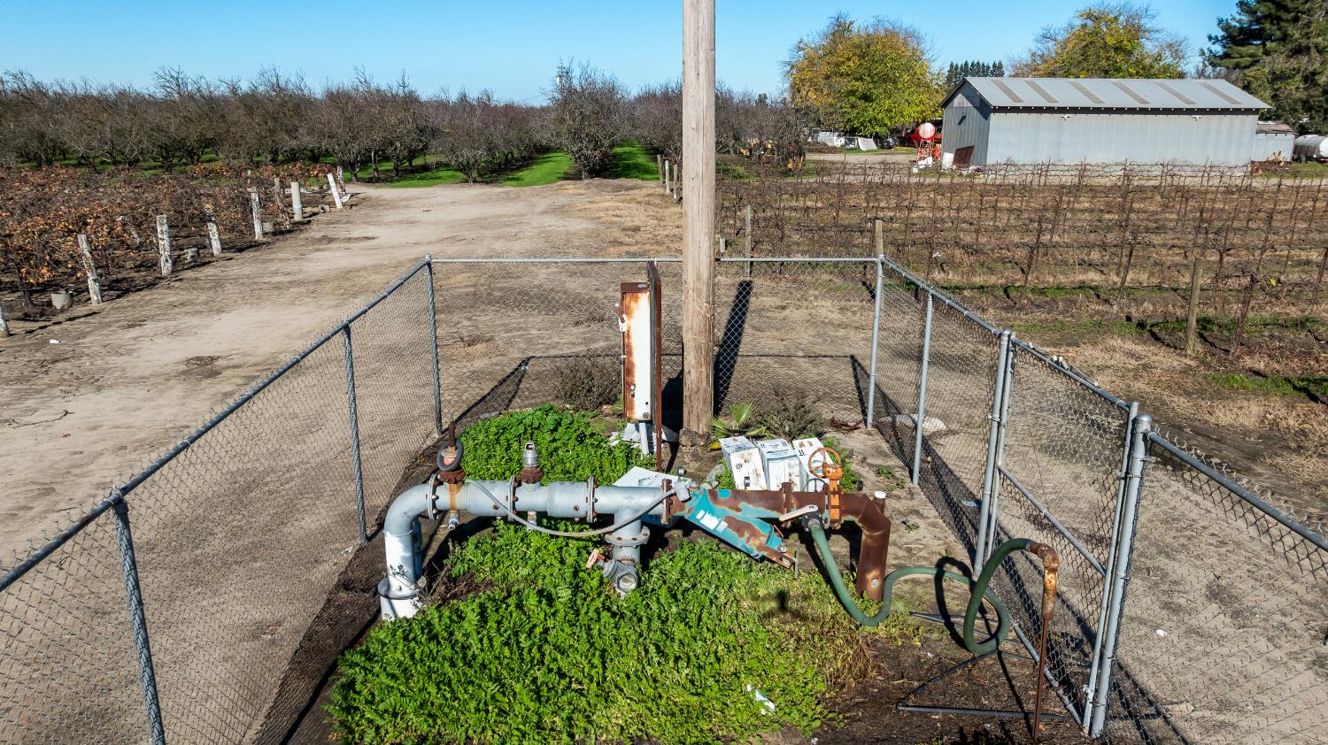 11385 South Union Road Manteca, CA 95336 - Photo 13 of 15 a view of a garden with sitting area